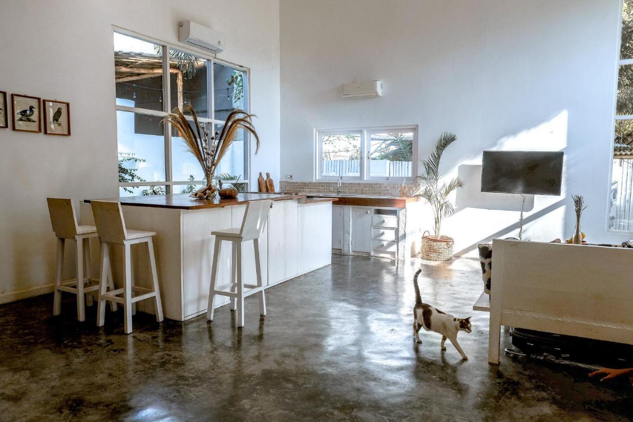 Family Villa กีลีตราวางัน ภายนอก รูปภาพ